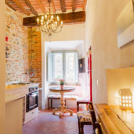 Appartamento Borgo Boutique Casa Raffaella 1 Suvereto Esterno foto